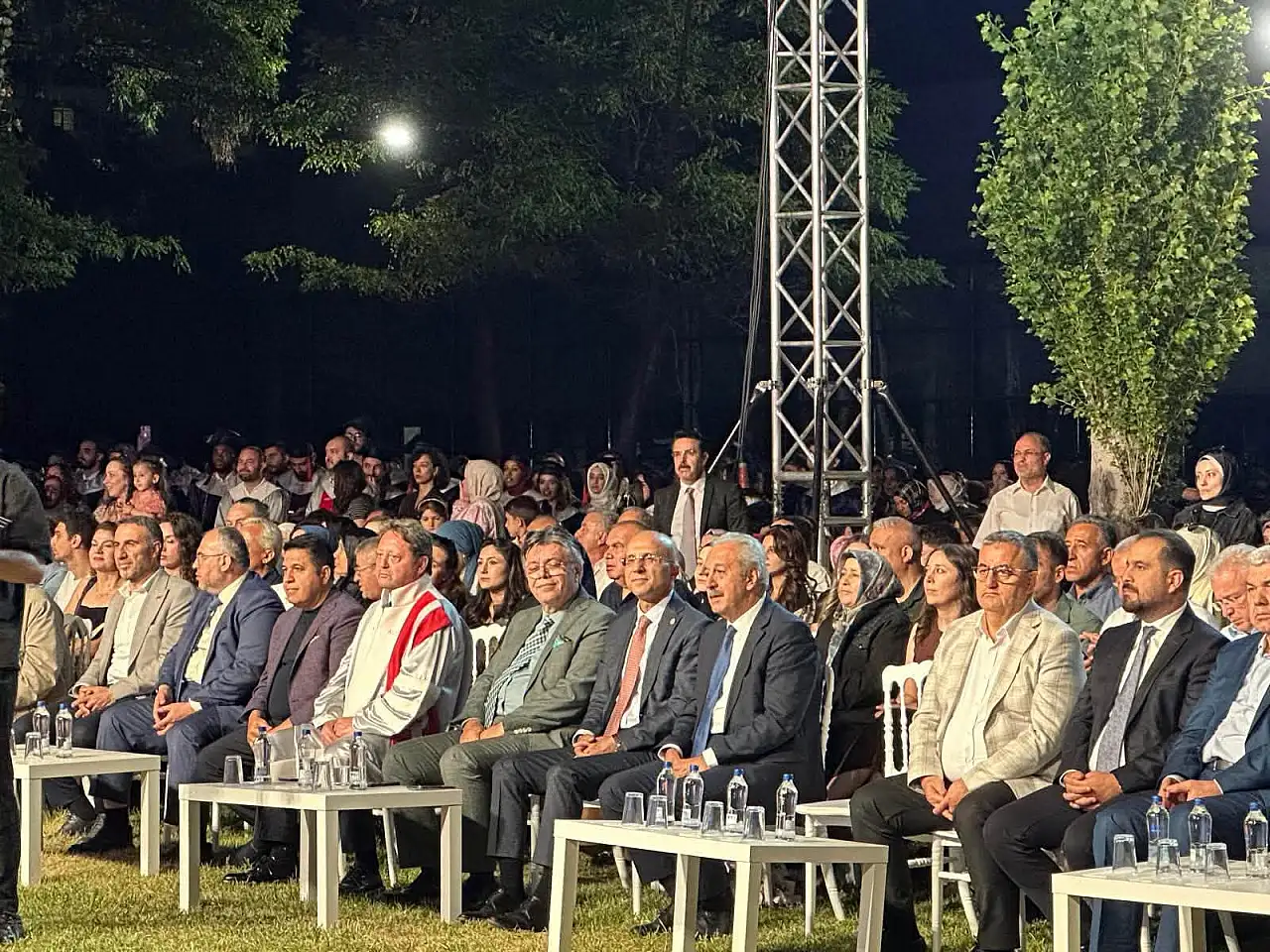 Kayseri'deki Abdullah Gül Üniversitesi mezuniyet törenine neden katılmadılar?
