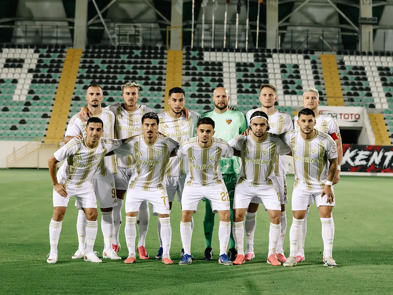 Kayserispor 22 isimle sözleşme imzaladı!