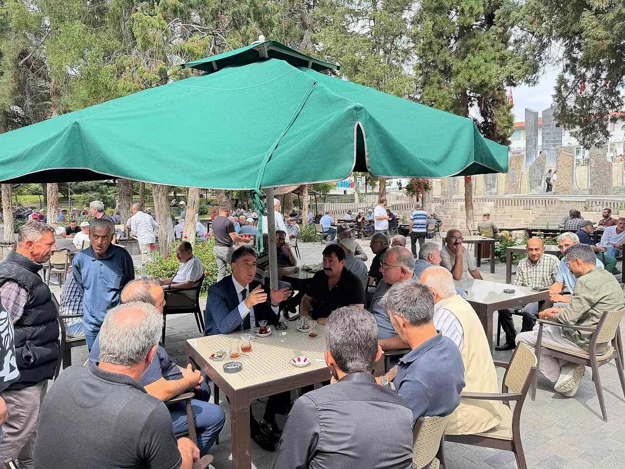 Kayseri'de merakla beklenen Meydan projesi ortaya çıktı! Alta otopark yapılıyor