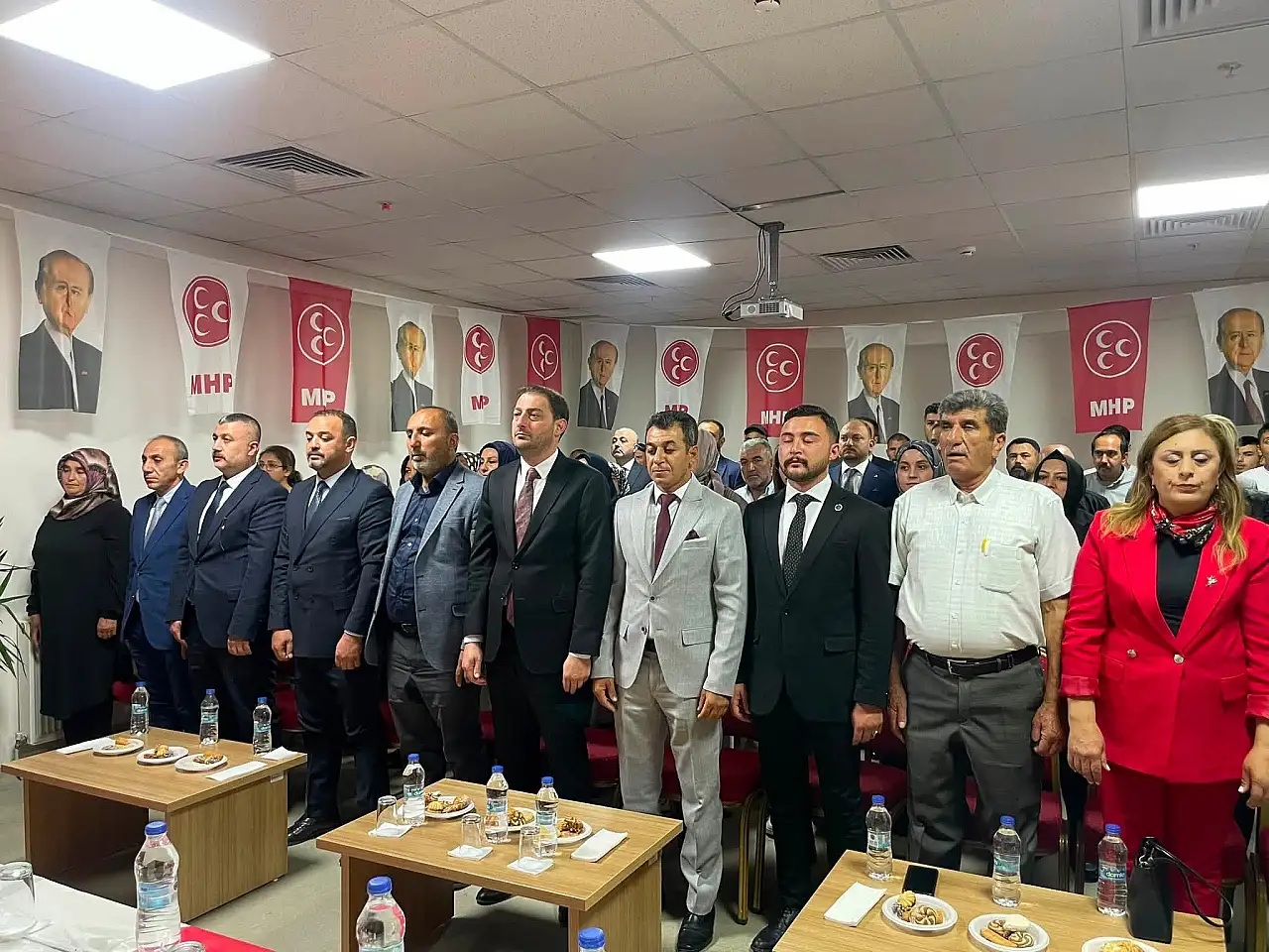 Kayseri'de o isim de MHP'ye katıldı