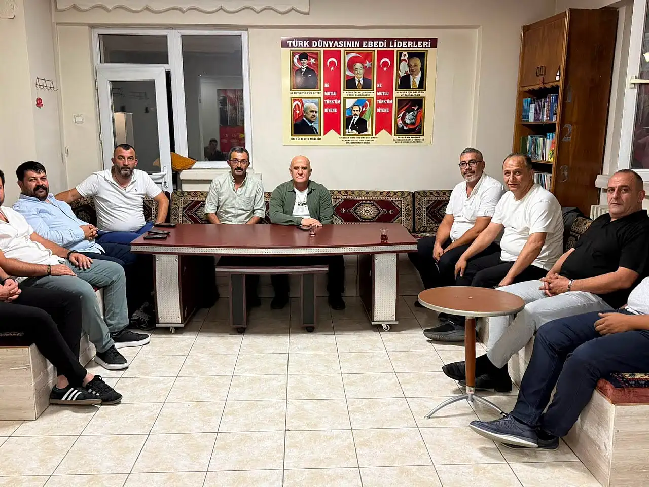 MHP'de mahalle ondan sorulacak!