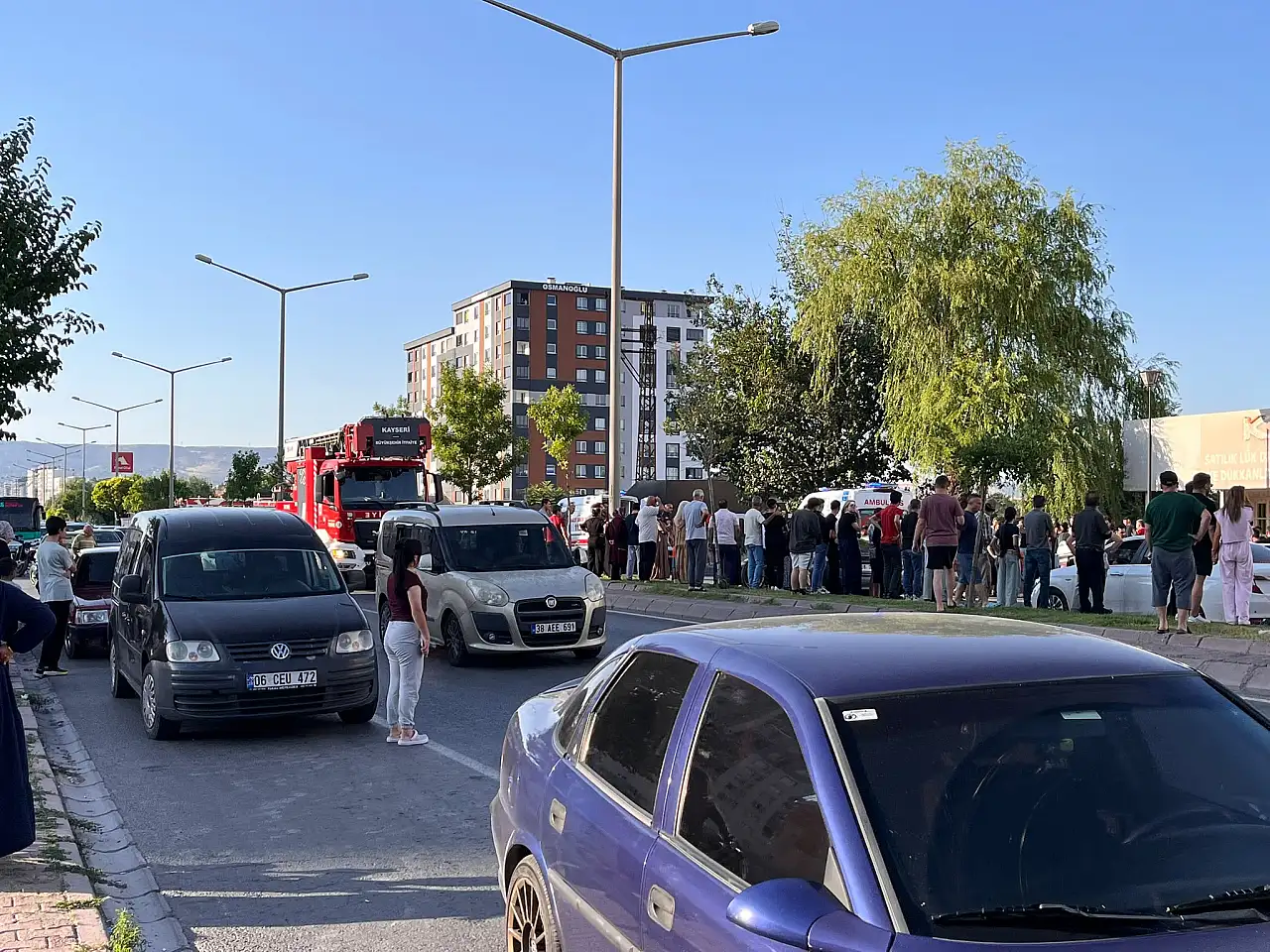 Son dakika... Erkilet Bulvarı'nda 1 araç takla attı!