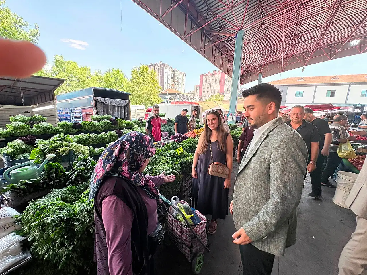 Kayseri'de Başkan pazardan bildiriyor: Pazar torbası boş!