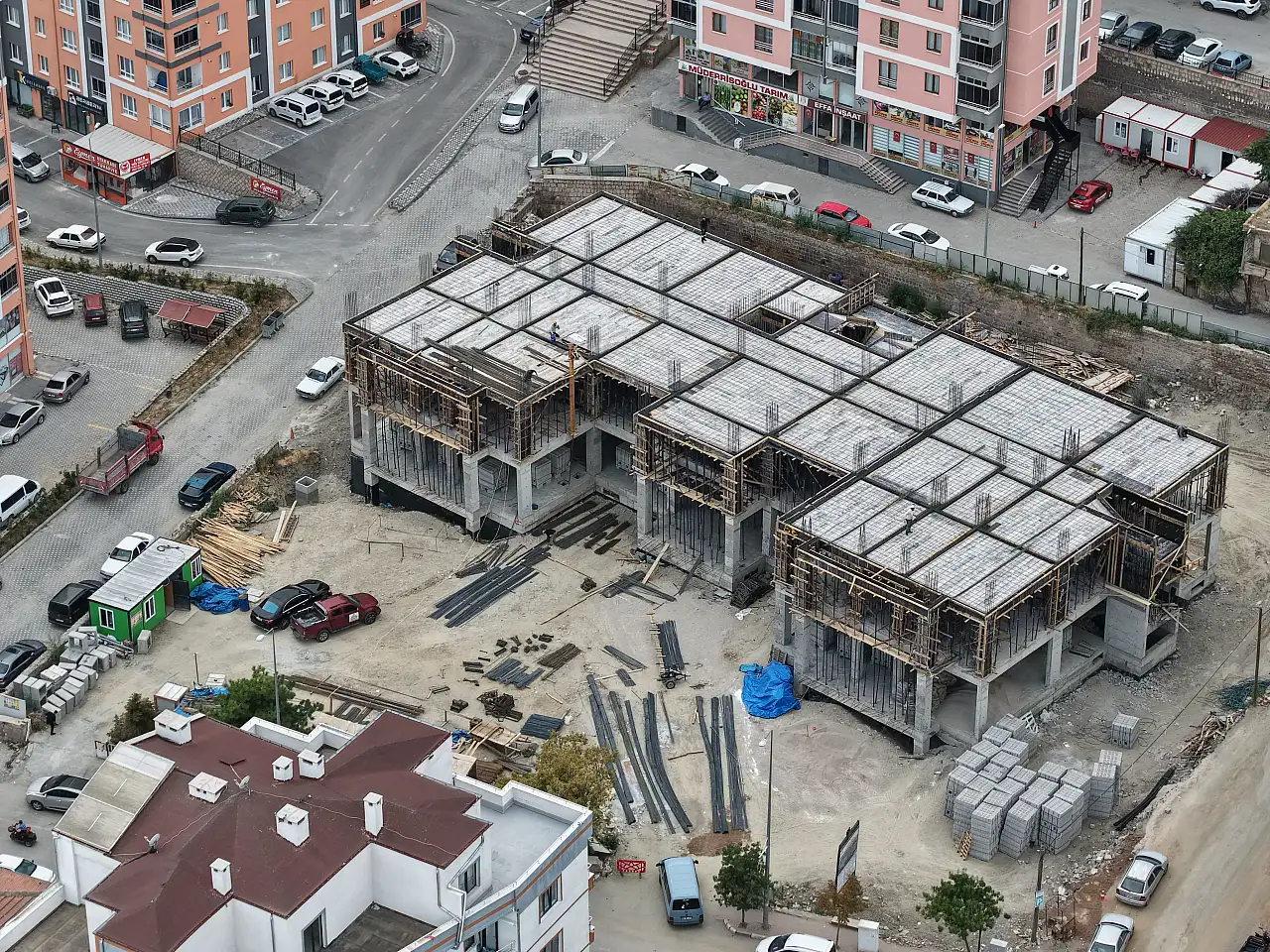 Kayseri'de milyonluk bina hızla yükseliyor!