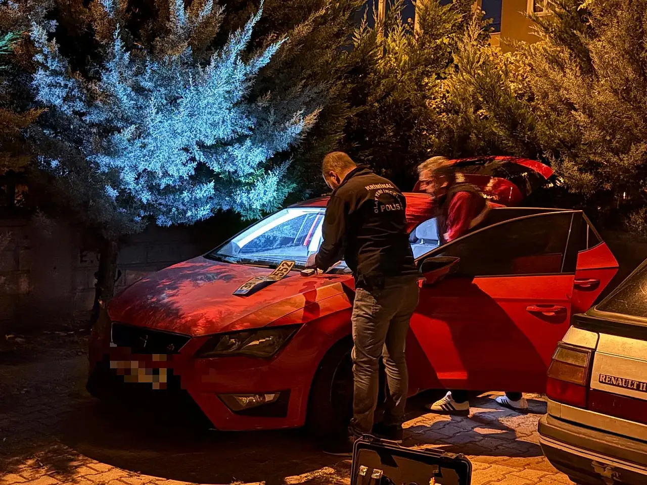 Kayseri'de akılalmaz hırsızlık! Arkadaşının otomobilini çalıp kayıplara karıştı
