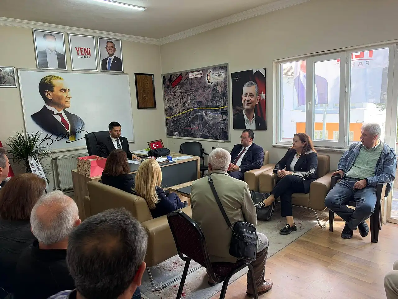 Kayseri'de aynı koltuk için yarıştılar, kongre öncesi bir araya geldiler