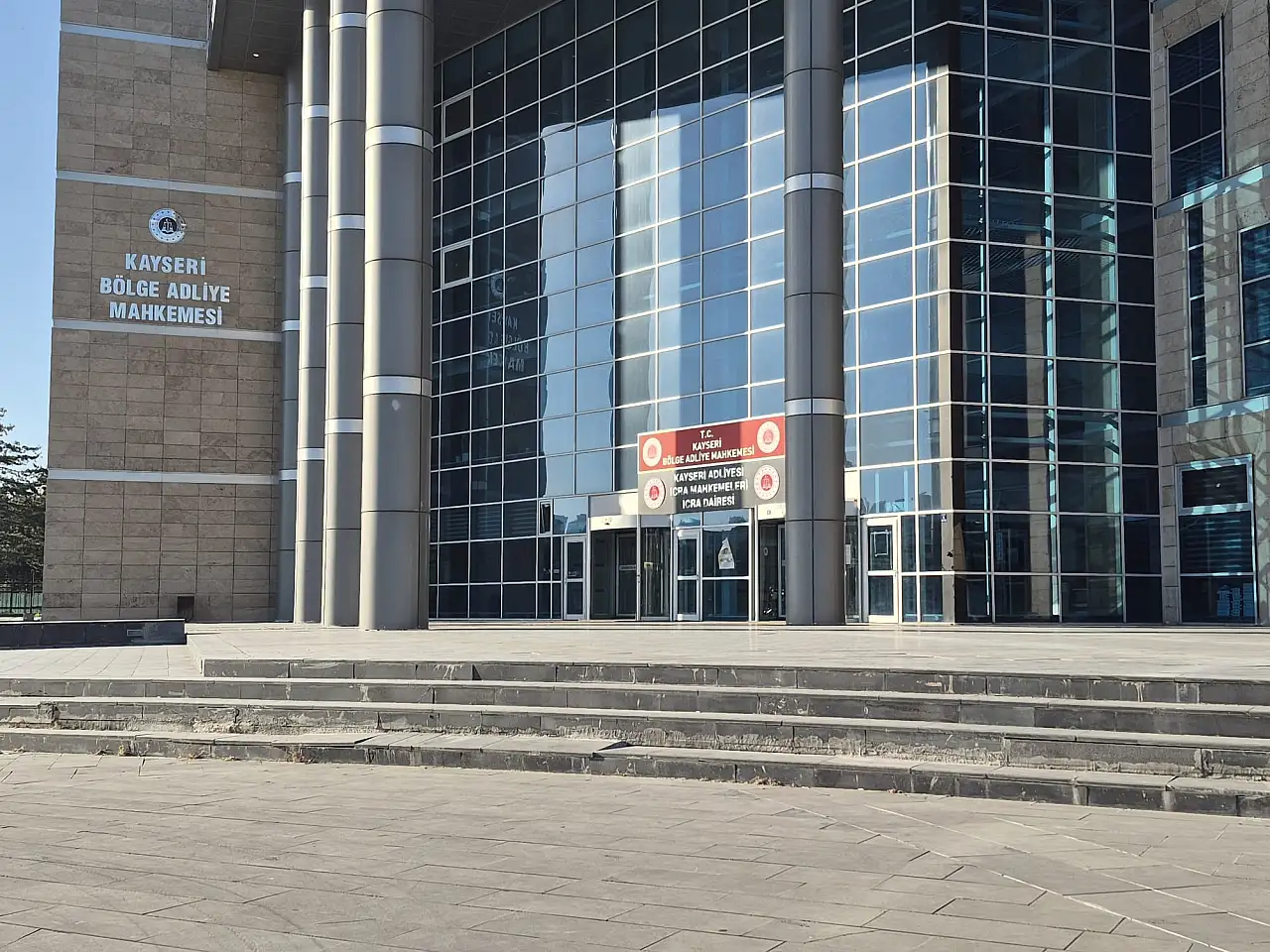 Kayseri'de Yüksek Hızlı Tren Hattı'nın yanı başındaki arazi icralık oldu!