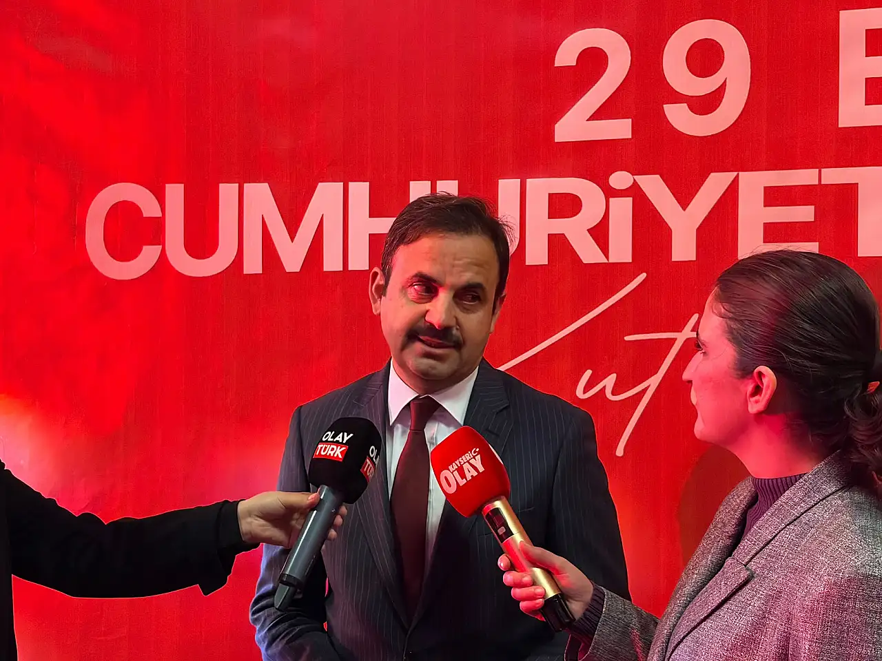 Kayseri'de 29 Ekim gecesine gündem olan sözler: Yeni nesillere de mahcup olmayız!