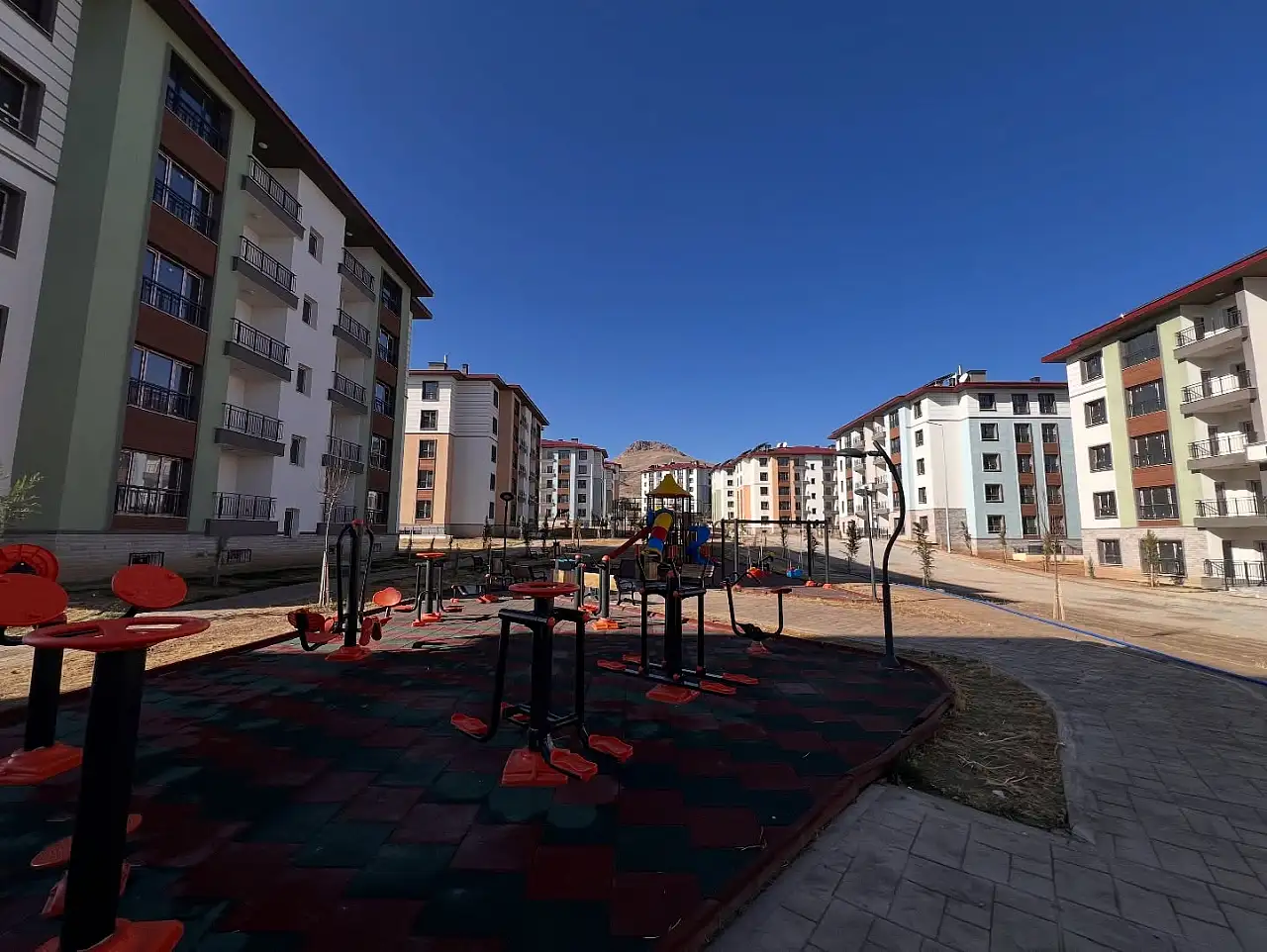 Kayseri'de TOKİ sevinci! 236 konut bir bir teslim ediliyor