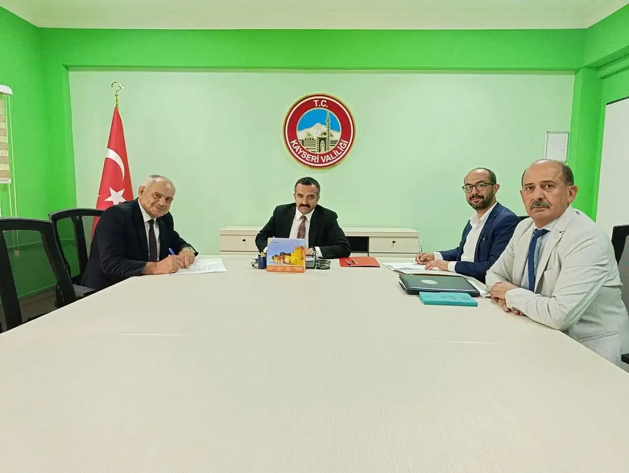 Kayseri'de 500 bin TL'lik hibe projesi için imzalar atıldı!
