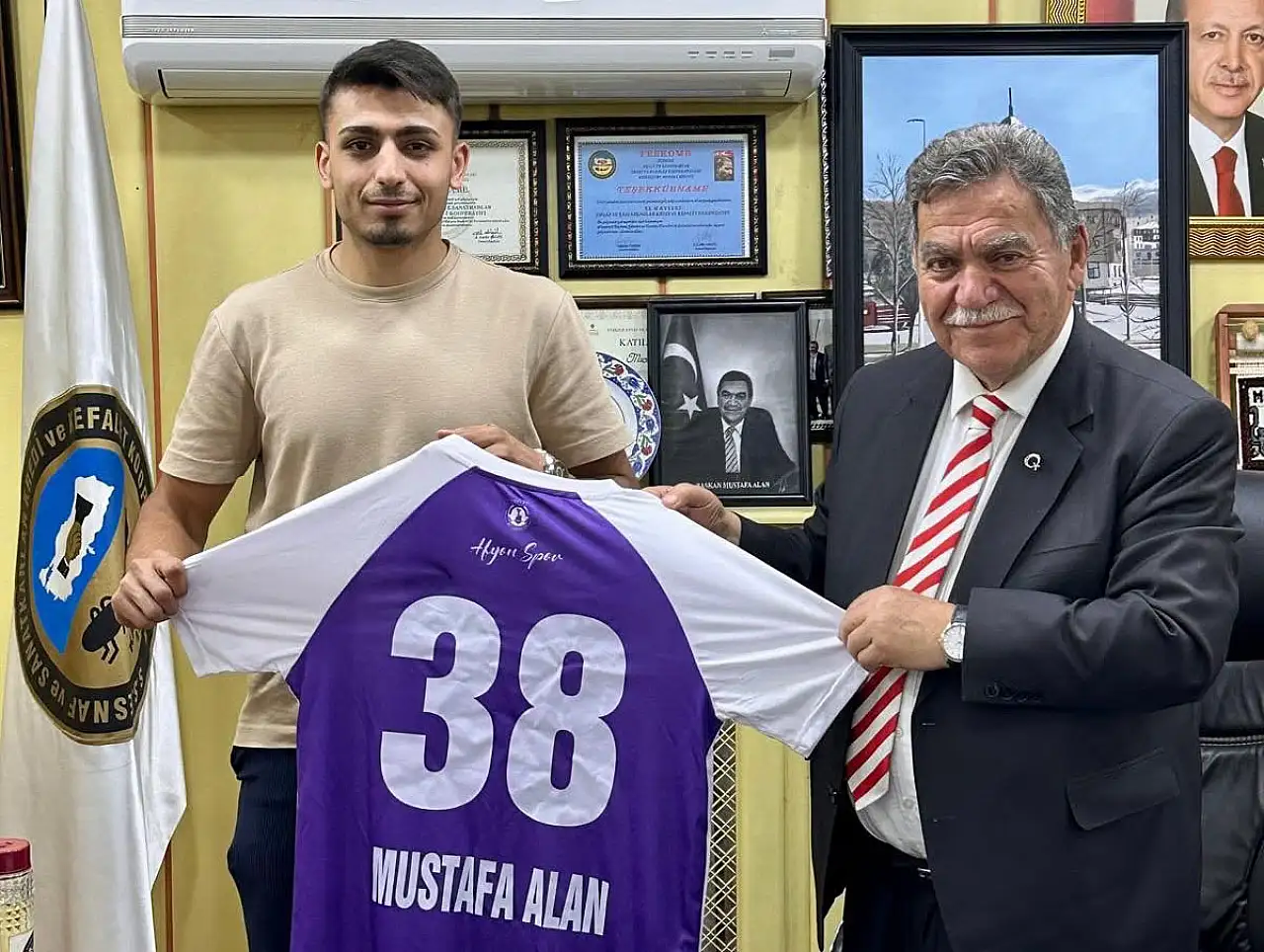 Kayserili ünlü isimlerin yakınları transfer haberleriyle gündemde