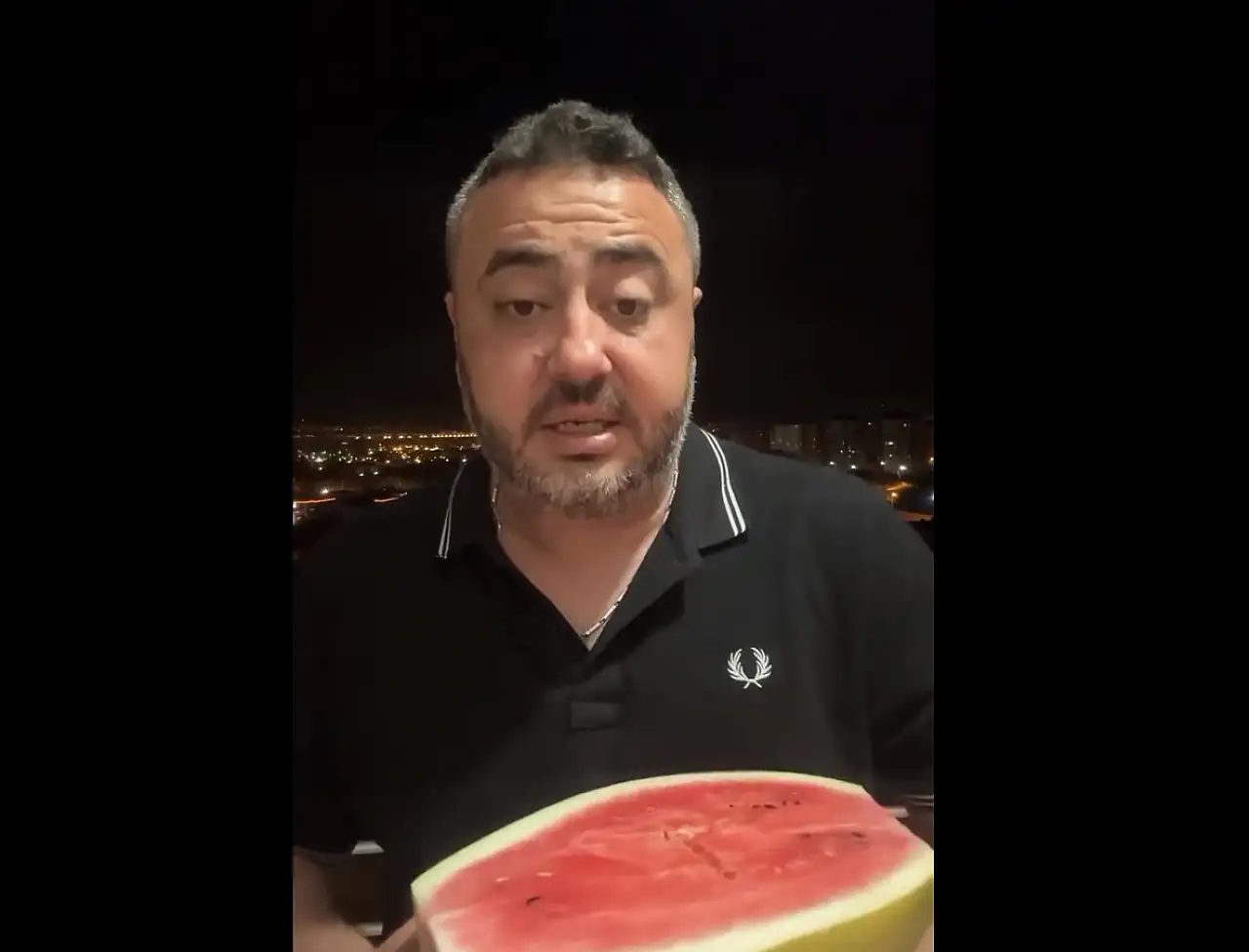 Kayserili fenomen karpuz yumrukladı!
