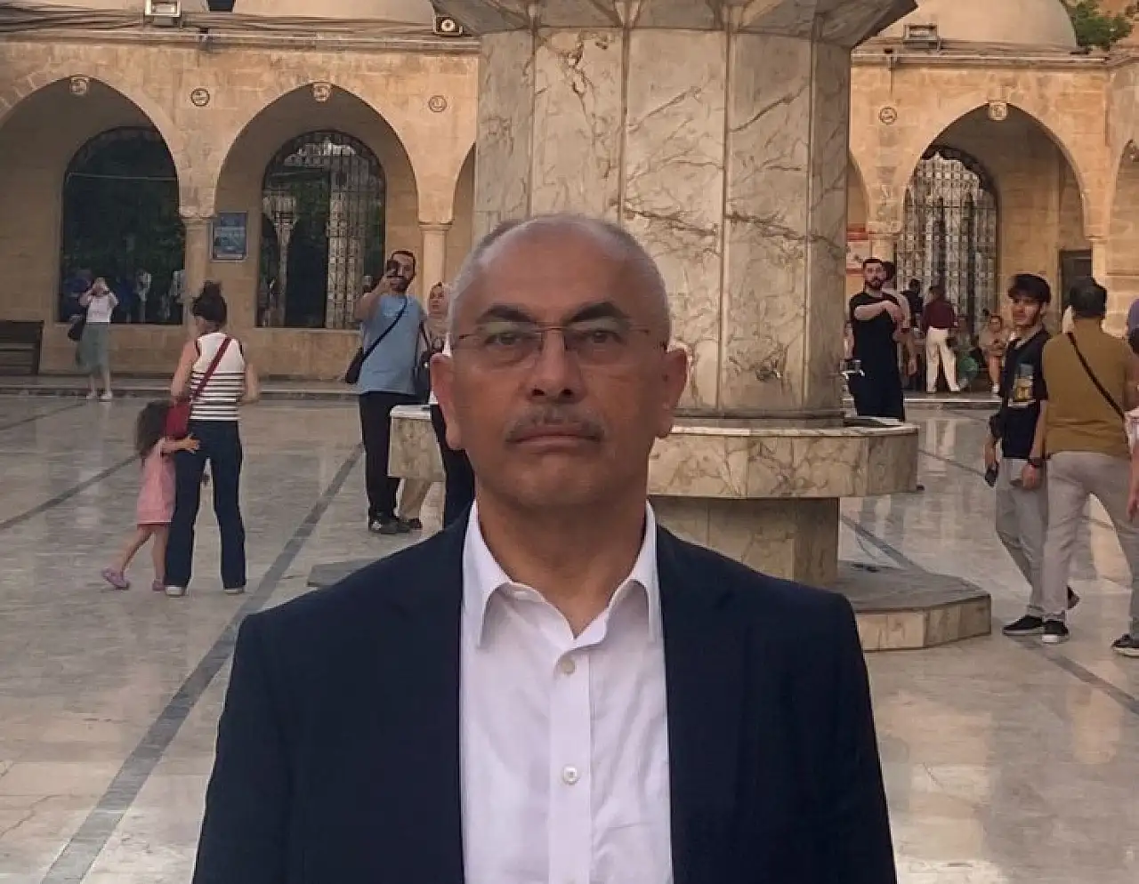 Kayserili yazar 20 yıllık araştırmasını kitaplaştırdı