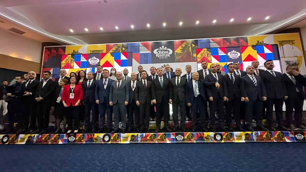 400 belediye başkanı Kayseri'ye geliyor!