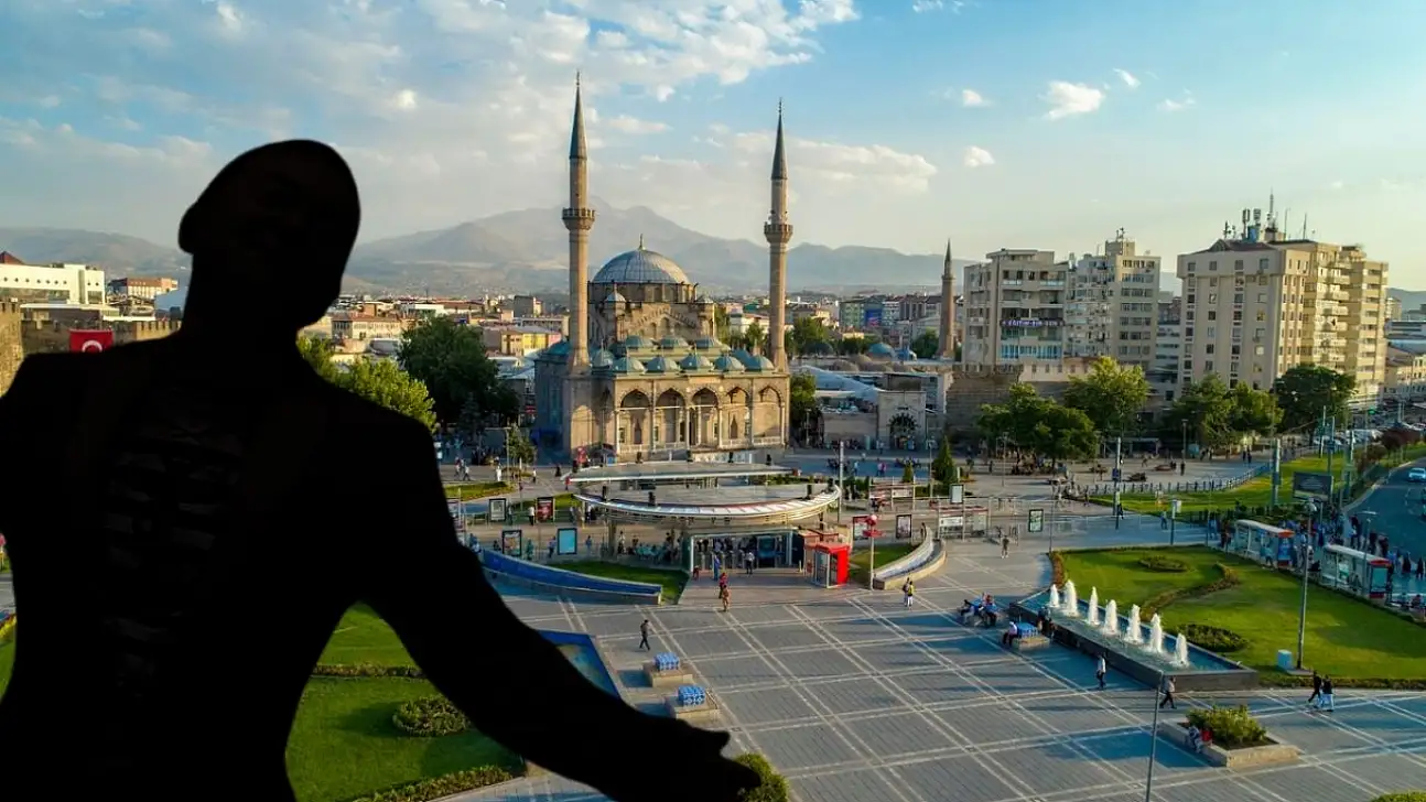 90'lı yılları sallayan isim Kayseri'ye geliyor! Bilet fiyatları 22 bin 500 TL'ye kadar yükseliyor