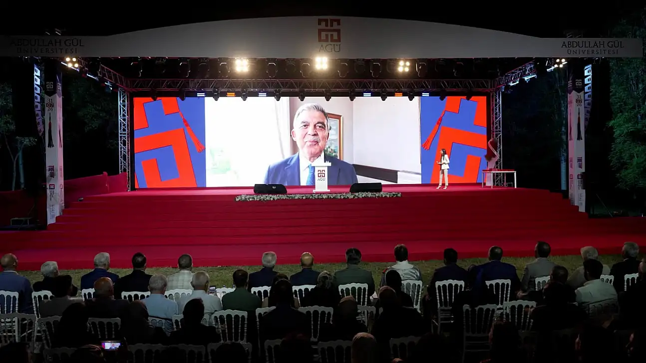 Abdullah Gül, Kayseri'de bir ilke imza attı! Peki, Gül'e ne oldu?