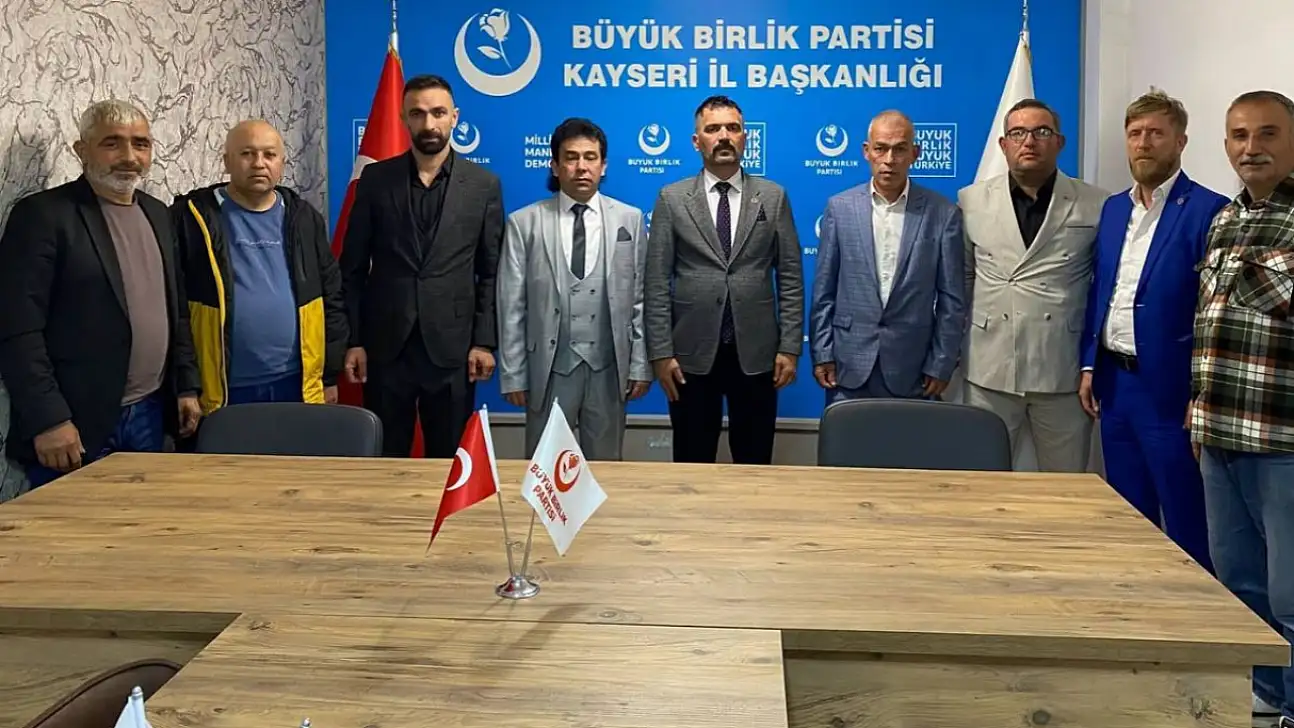 AÇIP Kayseri yönetiminde toplu istifa: BBP'ye katıldılar!