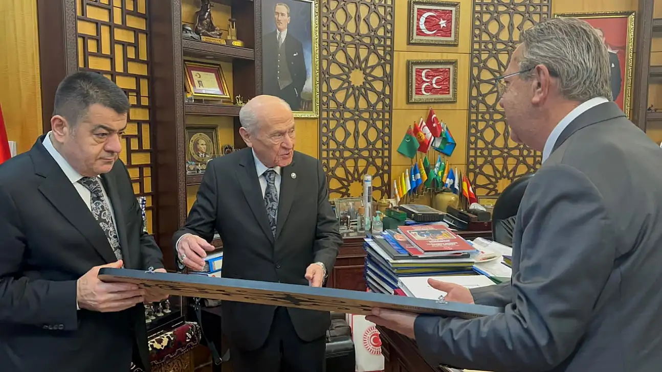 Kayseri kamuoyunun yakından tanıdığı o isimlerden Bahçeli ile sürpriz görüşme!