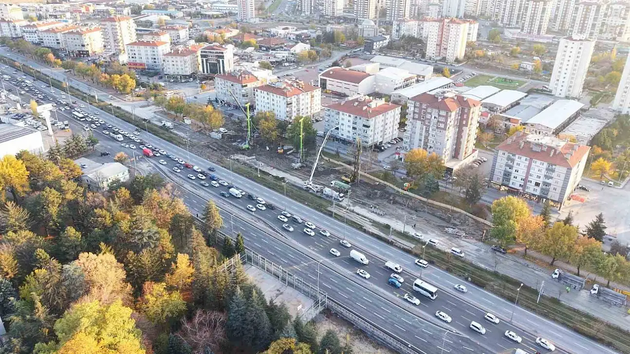 Kentin batısının trafik yükünü azaltacak proje hızla ilerliyor