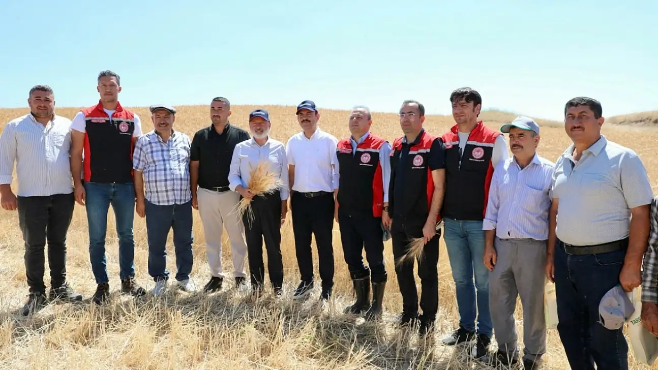 Başkan Çolakbayrakdar çiftçilerle tarlada buluştu!