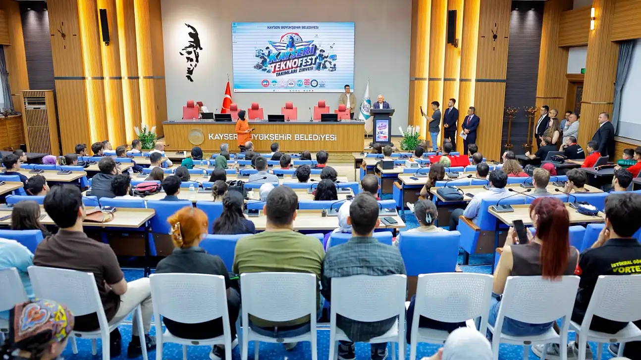 Büyükkılıç gençlerle buluştu: Kayseri'nin TEKNOFEST hedefi büyüyor!