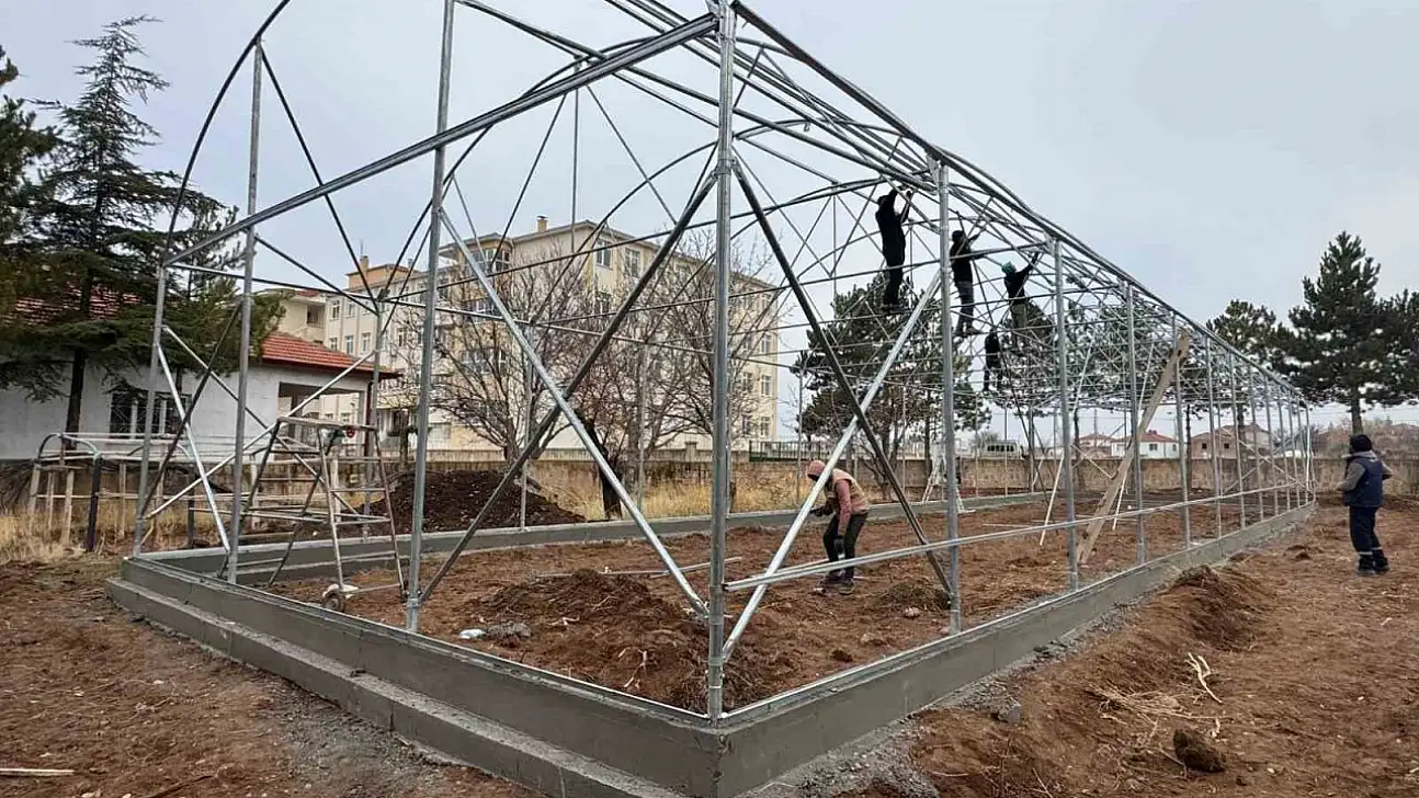 Kayseri'de geleceğin çiftçileri ata tohumuna hayat veriyor!