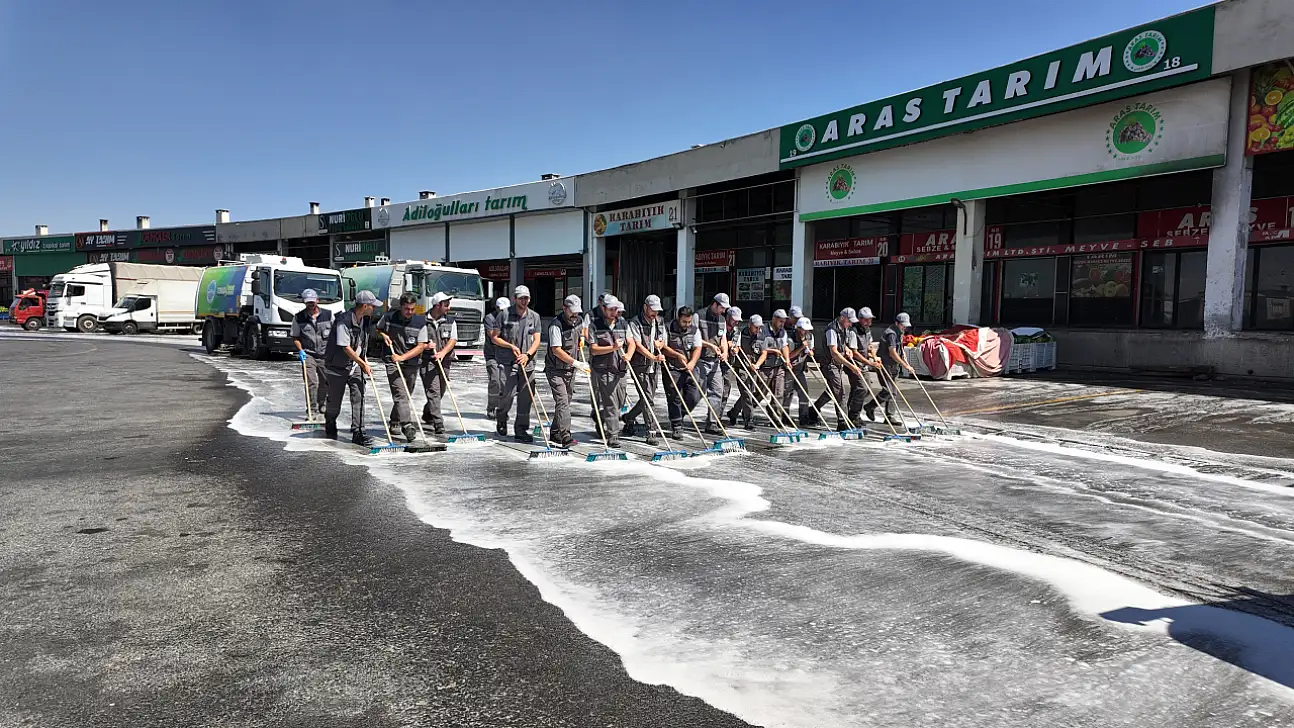 Büyükşehir Hal Kompleksi'ni yaza hazırladı