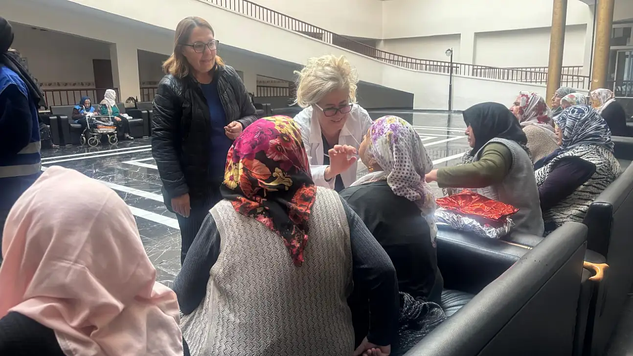 CHP'li kadınlardan anlamlı ziyaret