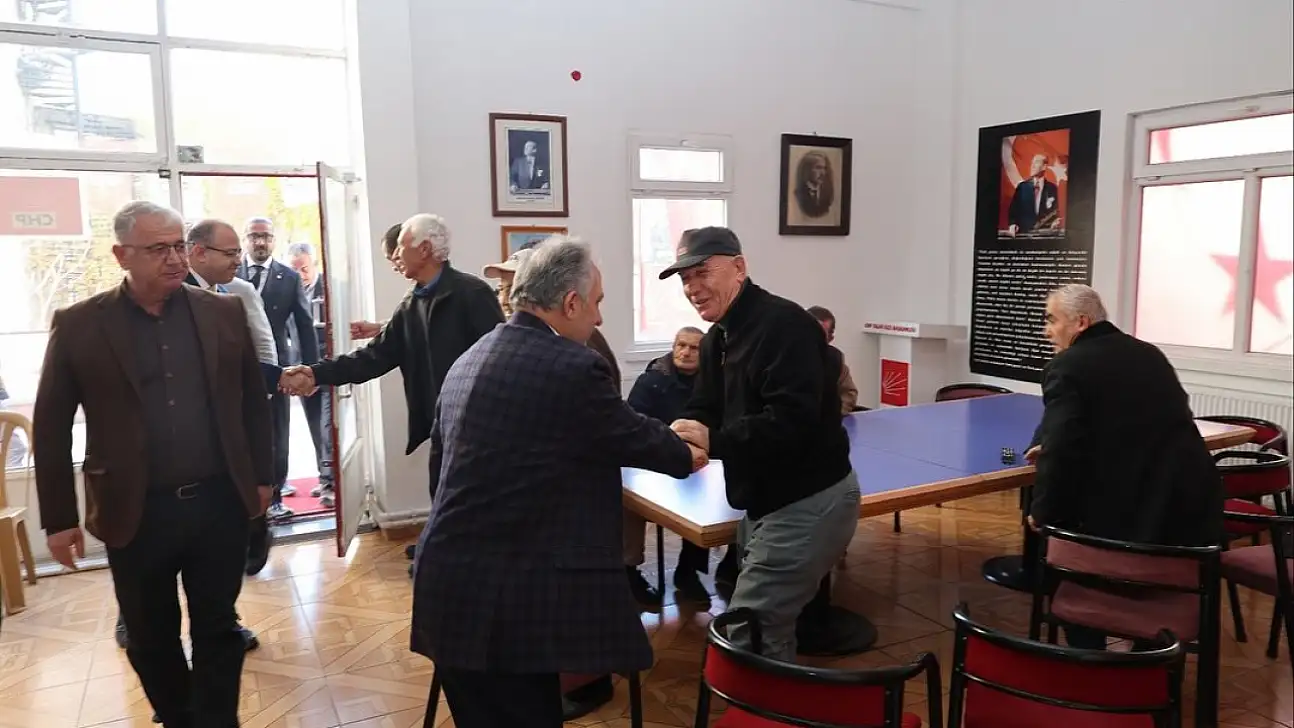 CHP'liler bir anda AK Partili Başkanı karşılarında görünce şaşırdı!