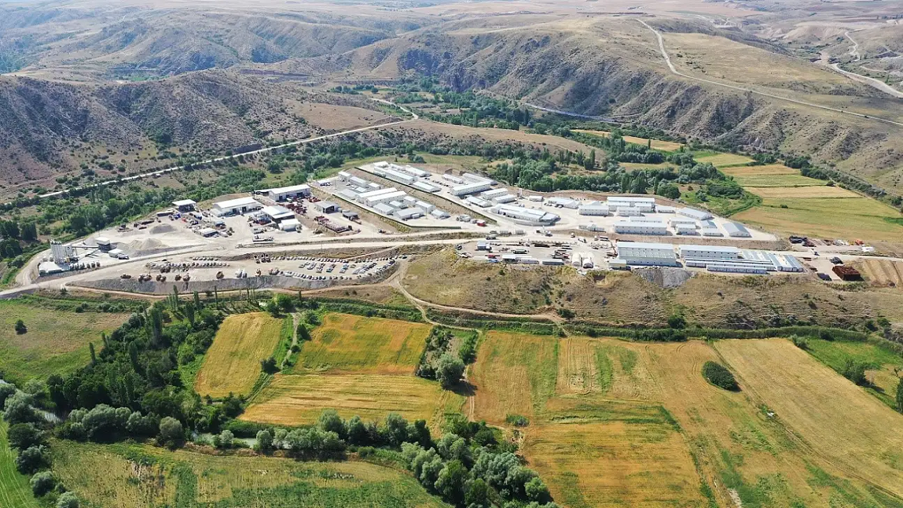 Devam eden YHT çalışmaları ile ilgili Başkan Büyükkılıç'tan açıklama!