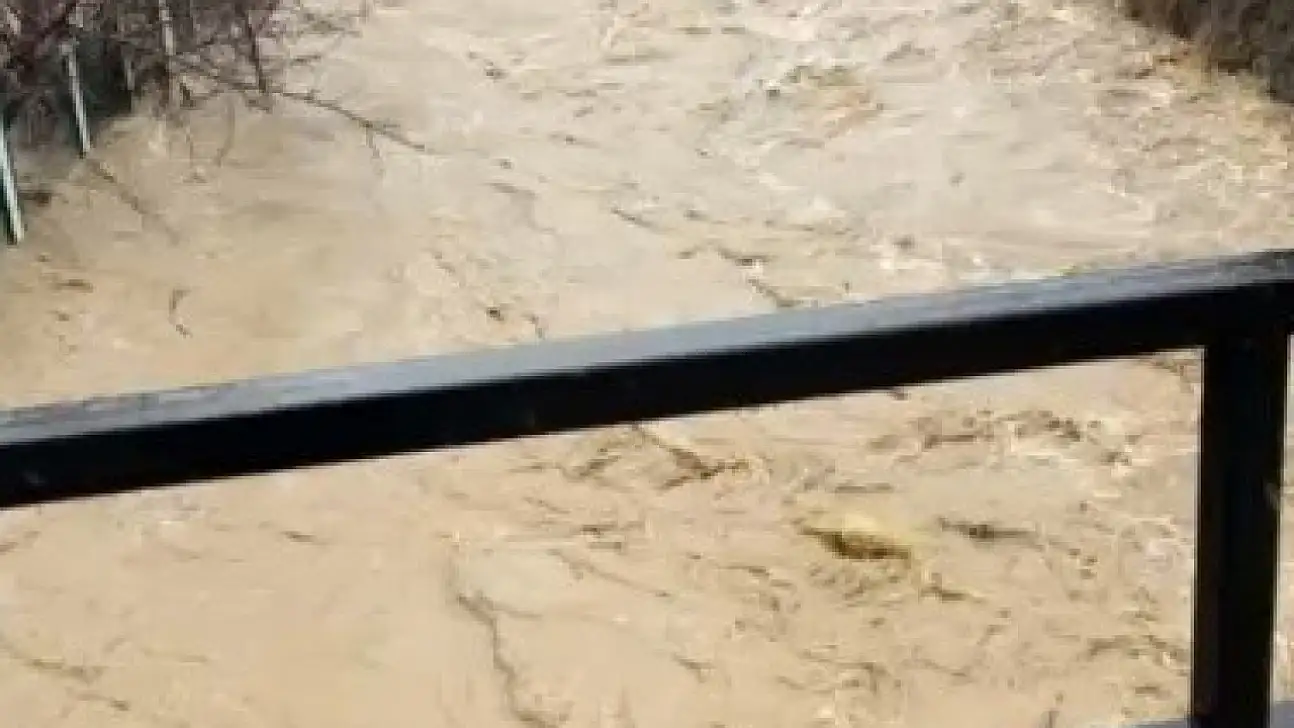 Develi'yi sel vurdu! Evler ve ahırlar sular altında