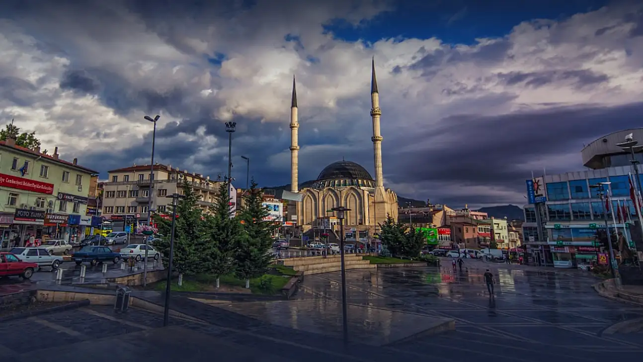 Develi'den gençliğe dev hizmet: Temel atma töreni yarın!