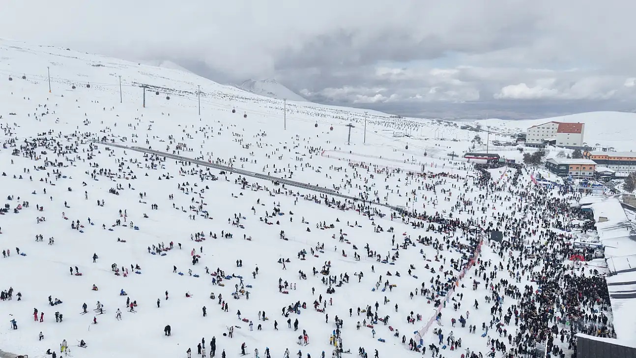 Erciyes bugün de doldu taştı!