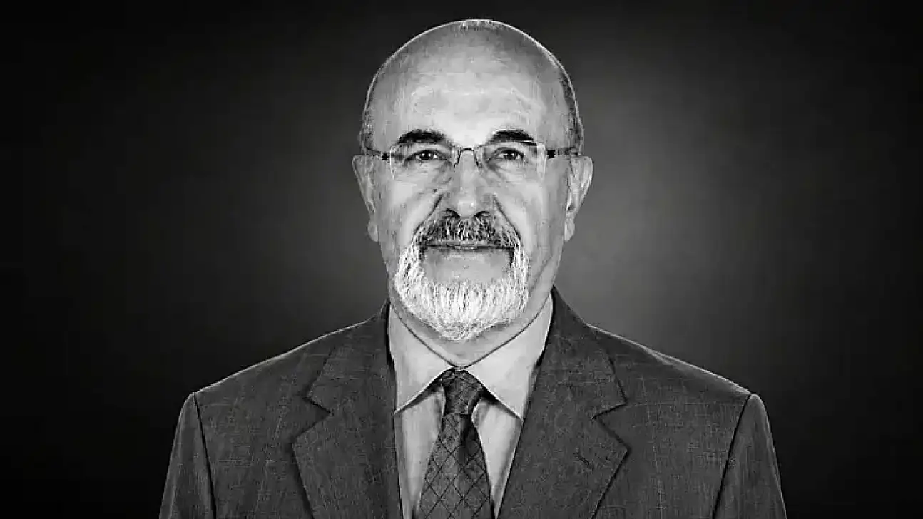 Erciyes Üniversitesi'nde iz bırakan isim son yolculuğuna uğurlandı