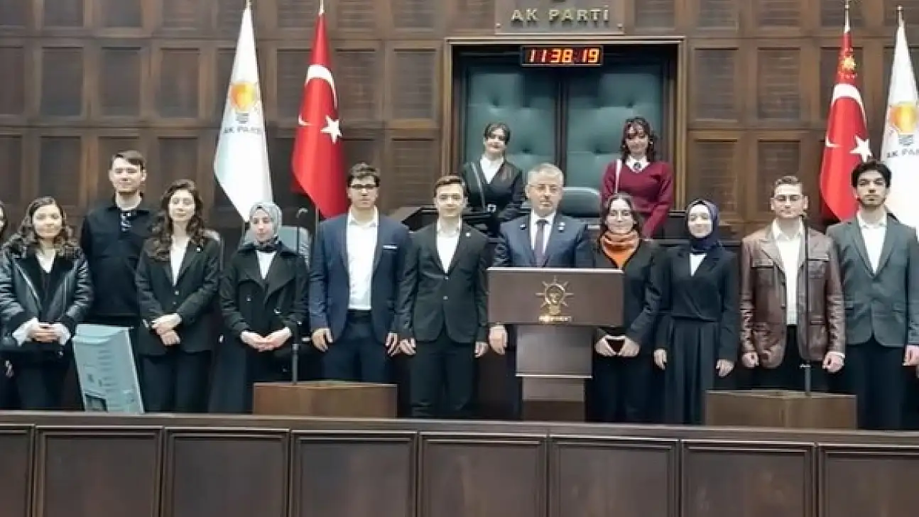 Geleceğin milletvekilleri Gazi Meclis'te!