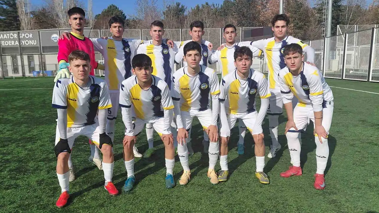 Adana 01 FK U-19, Kayseri'de 3 puanla döndü