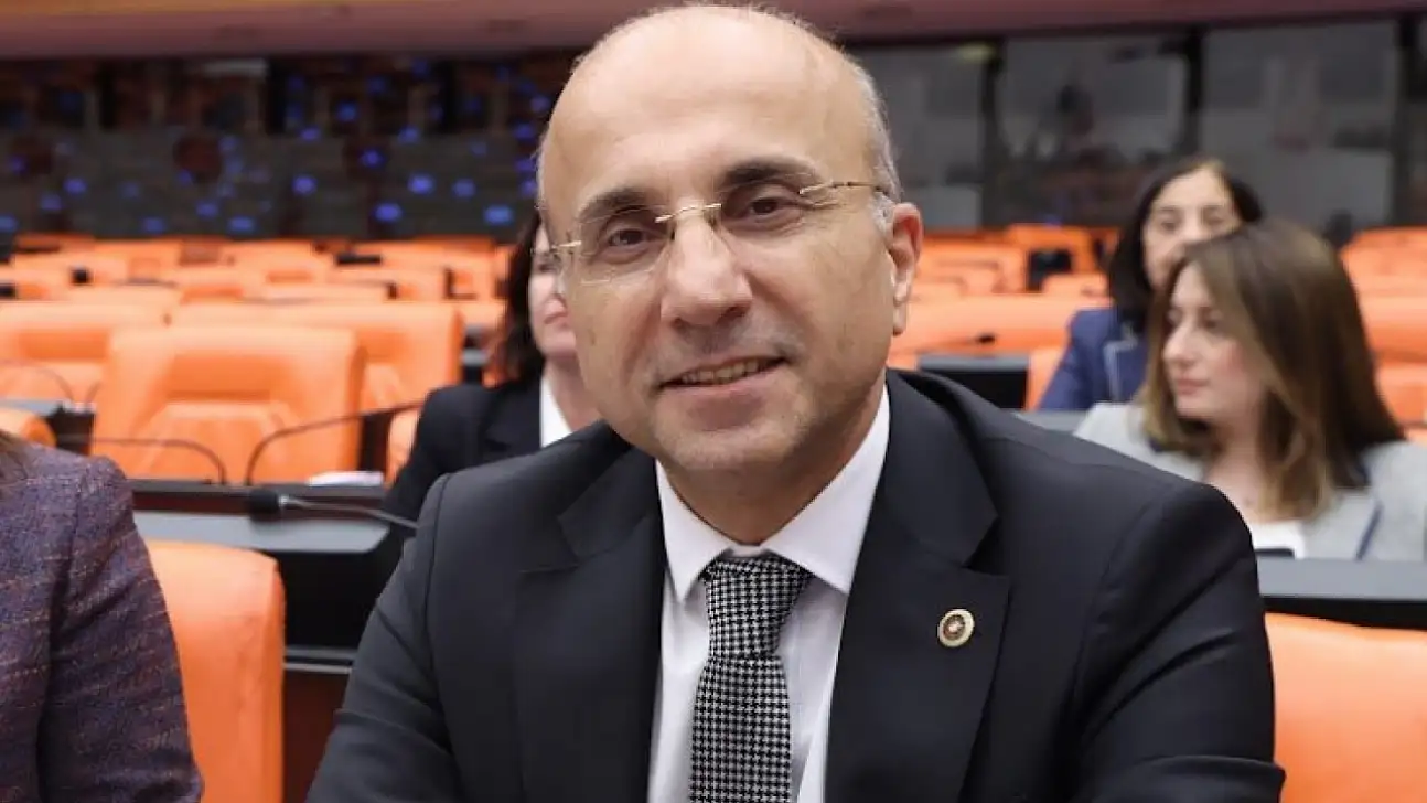 Genç, Akkışla'daki sorunu Meclise taşıdı!