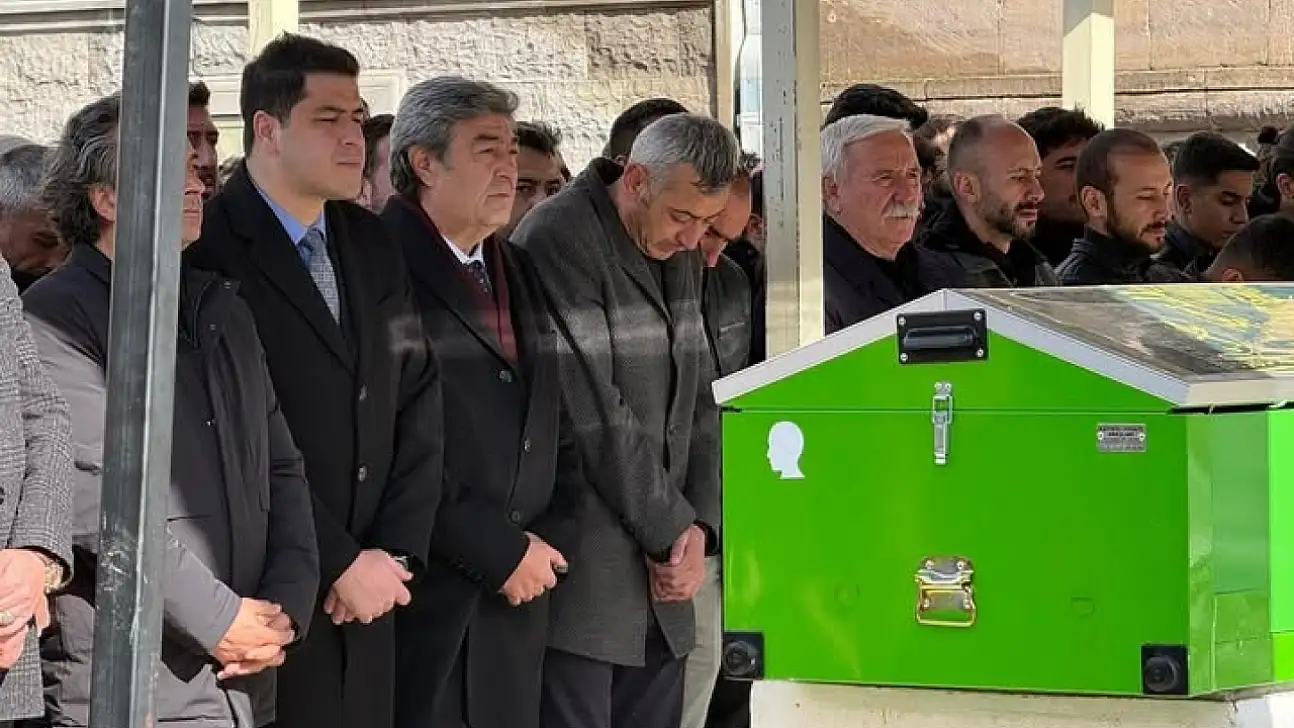 Genç yaşta hayatını kaybeden Kadir Yalınız toprağa verildi