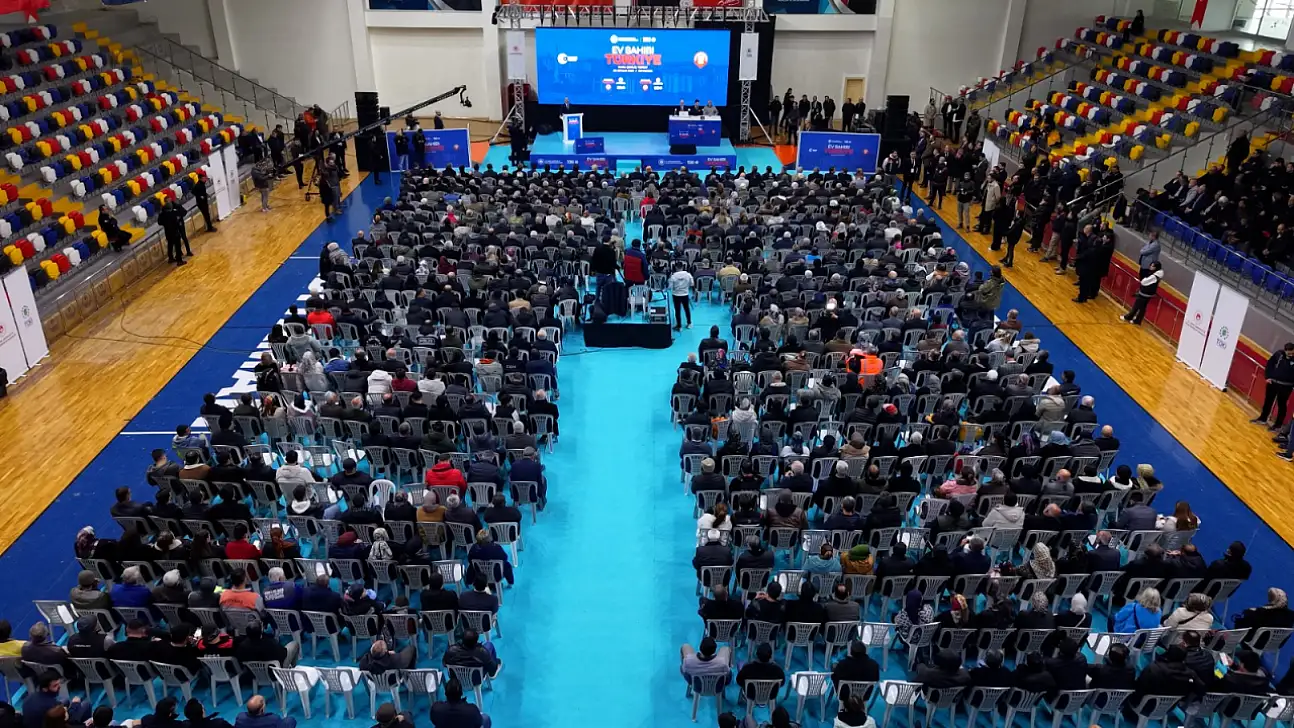 Kayseri'de binlerce kişi bekliyordu! 500 bin konut kurası çekilmeye başlandı