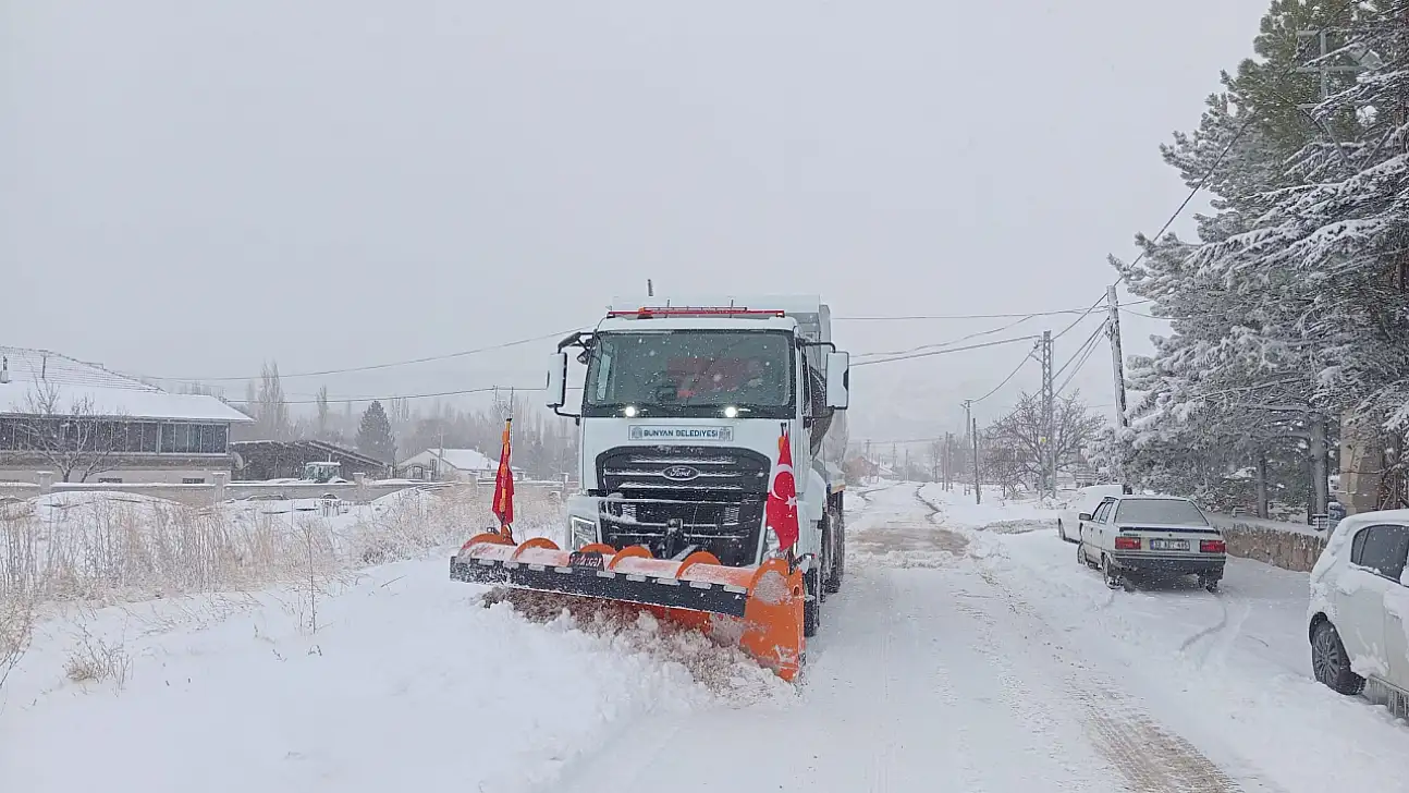 Kayseri'de bir yol daha TIR'lara kapatıldı