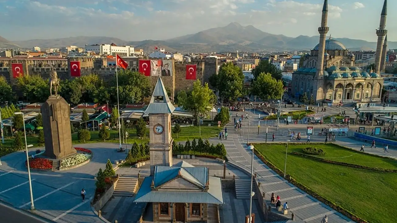 Kayseri'de bugün 13:30'da toplanacaklar!
