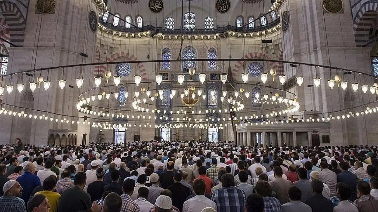 Kayseri'de bugün namaz vakitleri (26 Nisan Pazar)