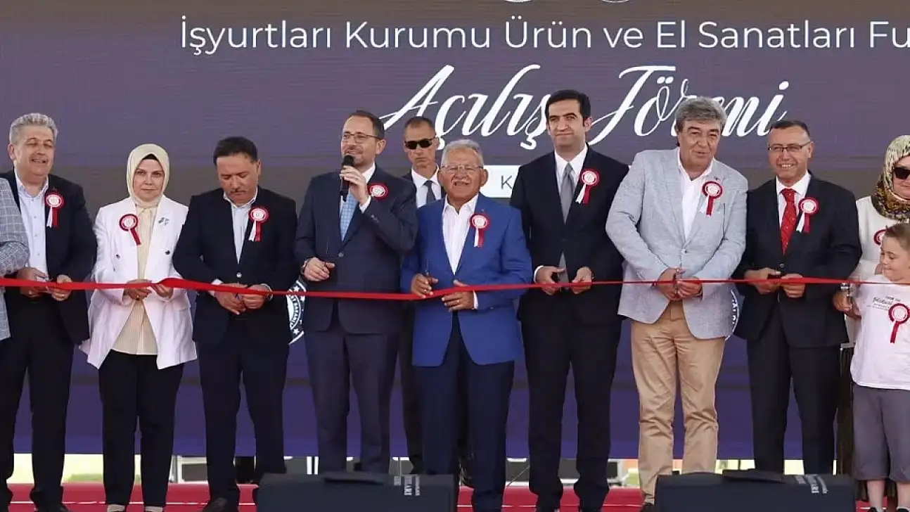 Kayseri'de ceza infaz kurumu atölyeleri halka açıldı