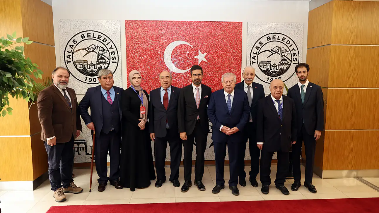Kayseri'de dikkat çeken buluşma: Türk dünyasının şair ve yazarları kente geldi
