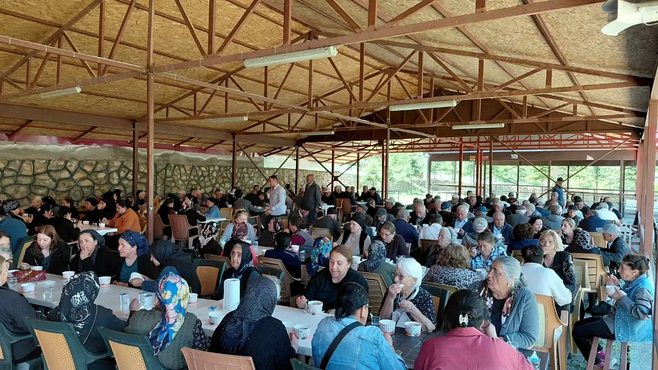 Kayseri'de dikkat çeken görüntü! Herkes aynı yerde neden toplandı?