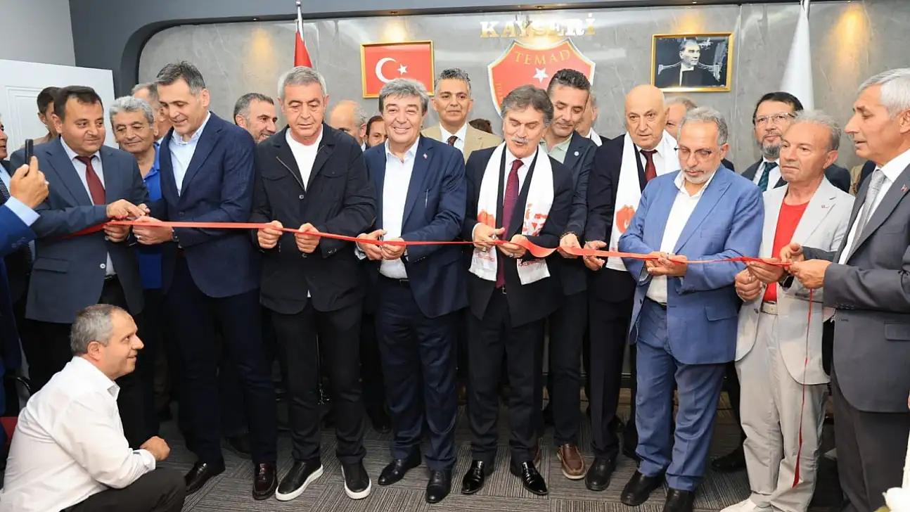 Kayseri'de geniş katılımlı açılış: Yeni hizmet binası dikkat çekti
