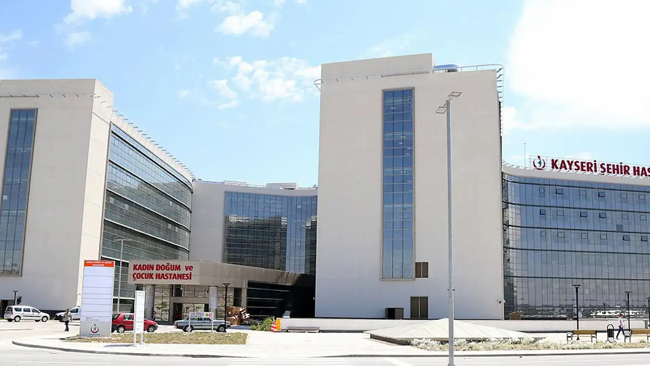 Kayseri'de görev yapan doktorun yeni unvanı belli oldu