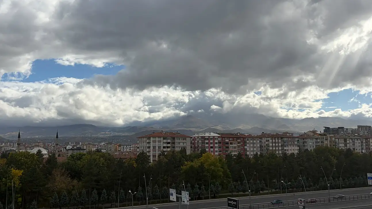 Kayseri'de hafta sonu hava sertleşiyor! Rüzgâr için kritik uyarı