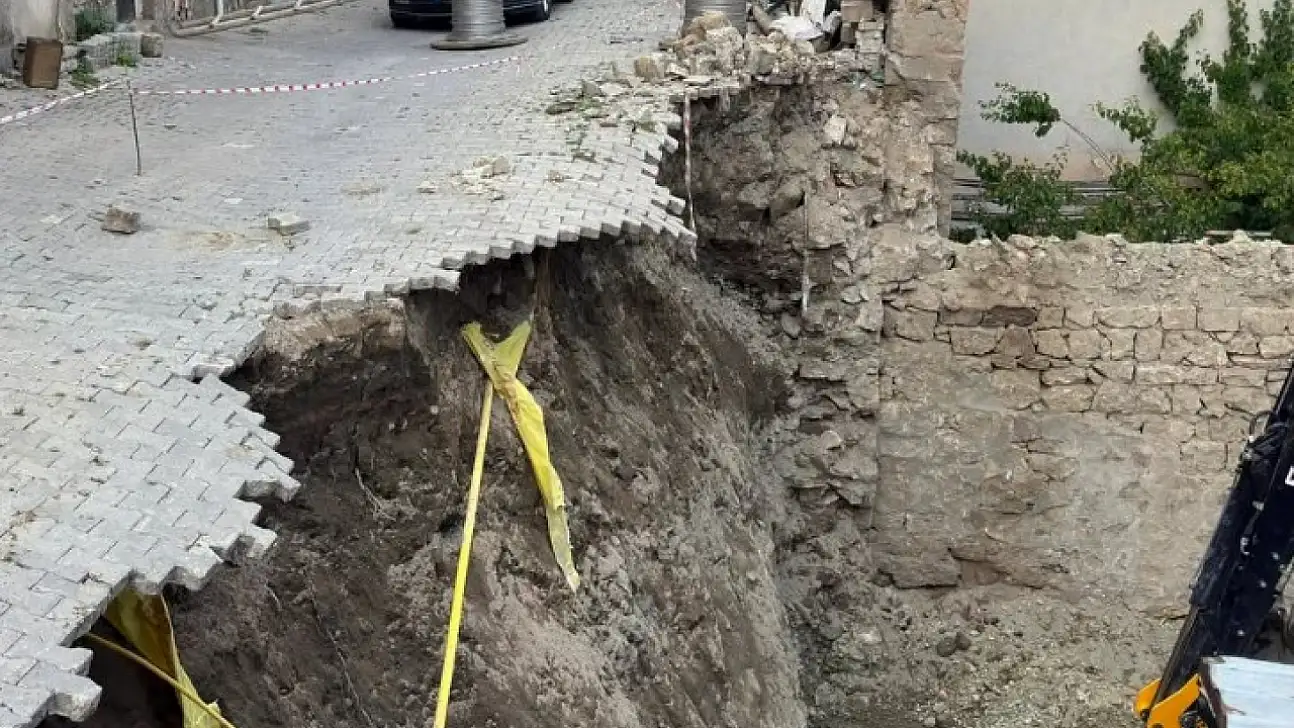Kayseri'de heyelan: Ekipler seferber oldu
