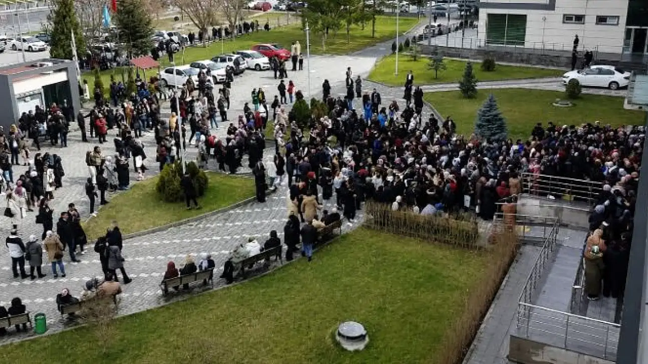Kayseri'de kamu kurumlarına yüzlerce kişi alınacak!